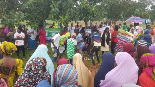 Pro-Government Group Allowed Access Into Unity Fountain In Abuja