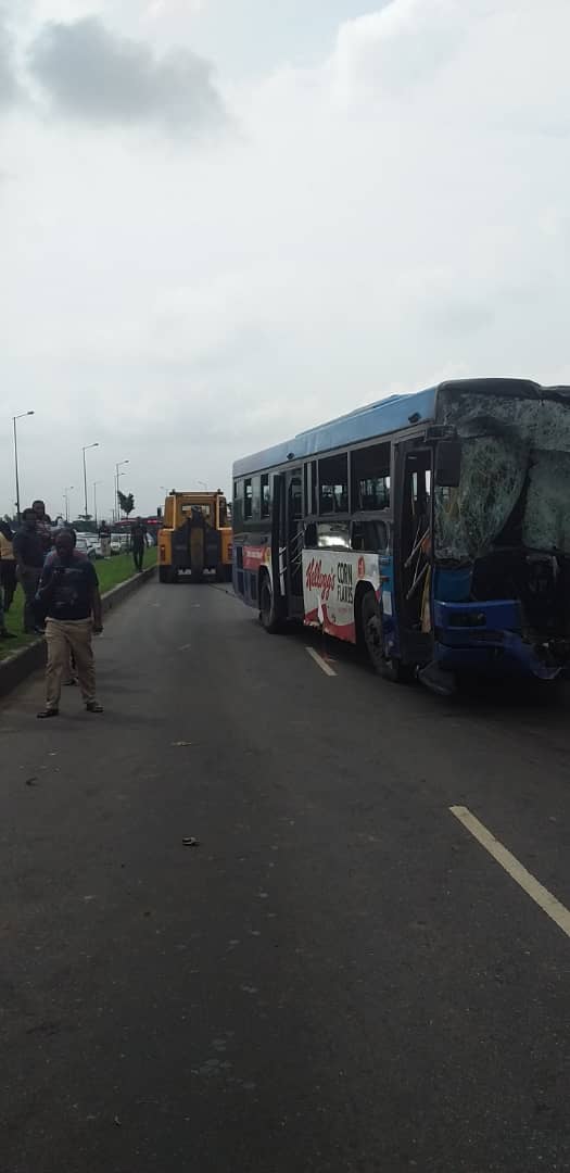 https://www.concoursemediagroup.com/news-in-pictures…brt-bus-in-lagos/ ‎