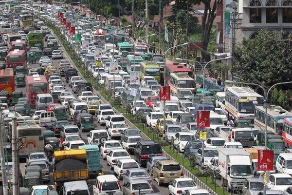 Traffic; The Siamese Twin Dulling Lagos' Shine