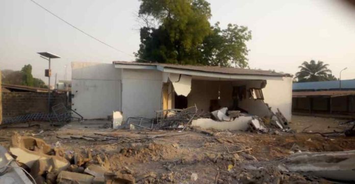 Breaking News: Kwara State Government Demolishes Saraki's Home In Ilorin