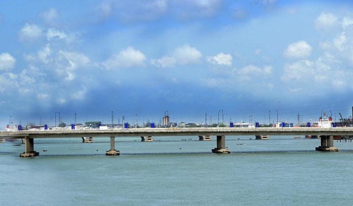 Lagos State Government Shuts Down Eko Bridge