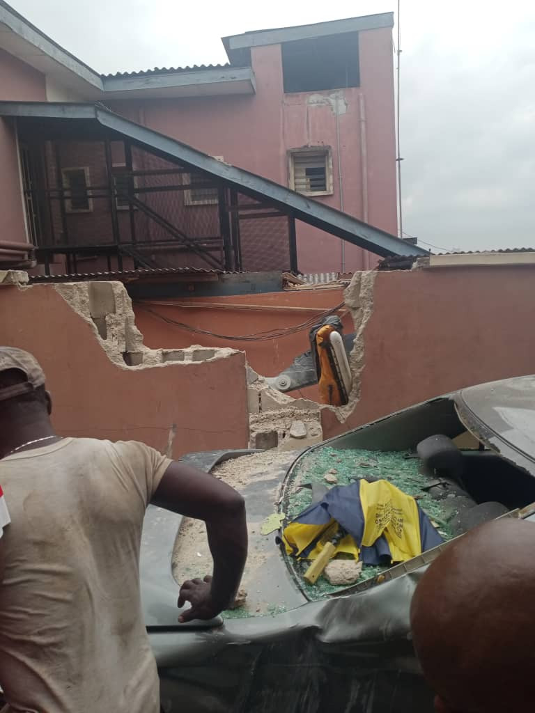 BREAKING NEWS: Helicopter Crashes Into Residential Building In Lagos