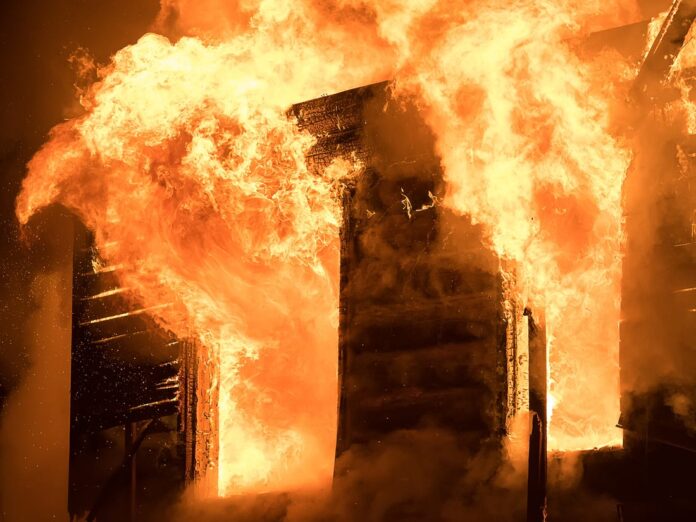 BREAKING: Fire Guts INEC Headquarters In Ondo State